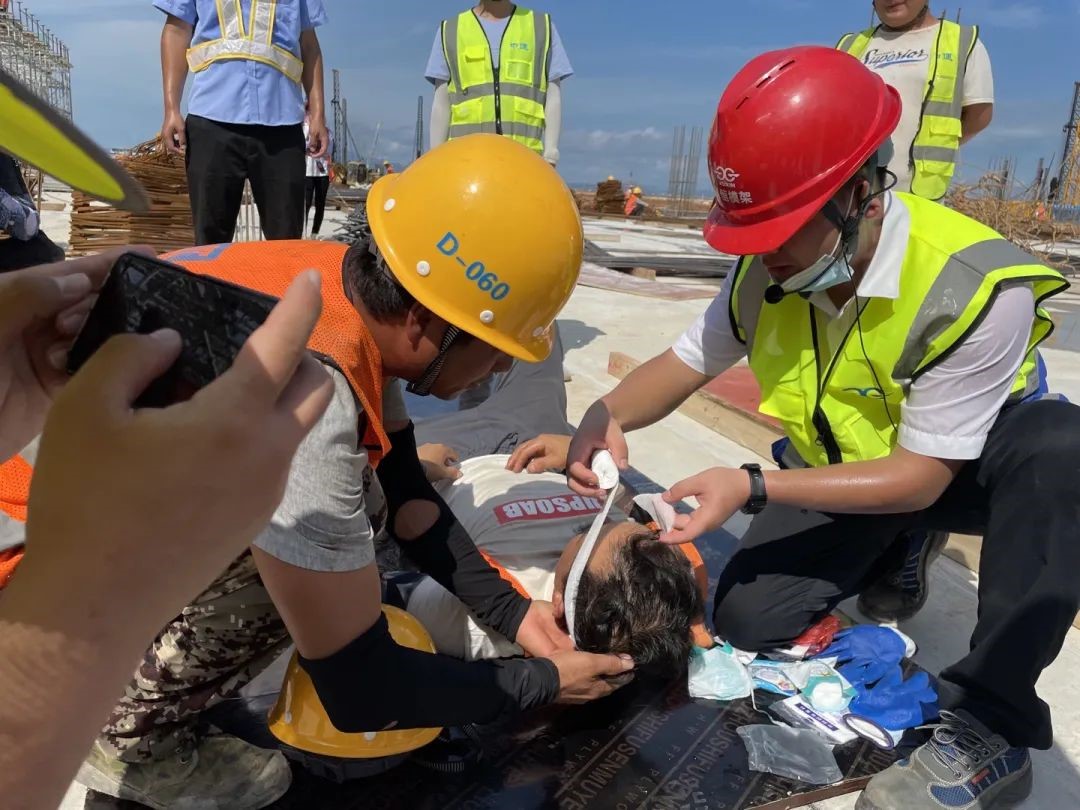 64900 (3).jpg 64900 (3).jpg